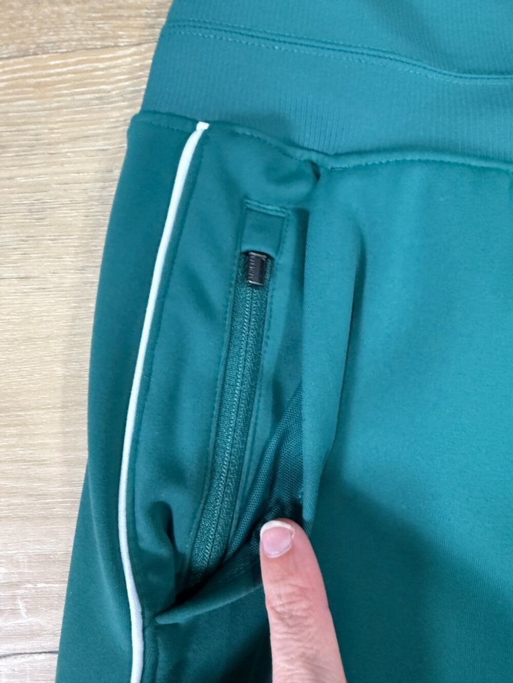 Athleta Green Venice High Rise Track Stripe Jogger | M - Picture 5 of 9